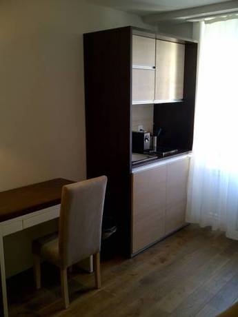 Imagen de la habitación del Hotel De La Lande. Foto 14