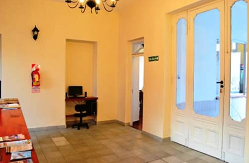 Imagen general del Hotel De La Linda. Foto 4