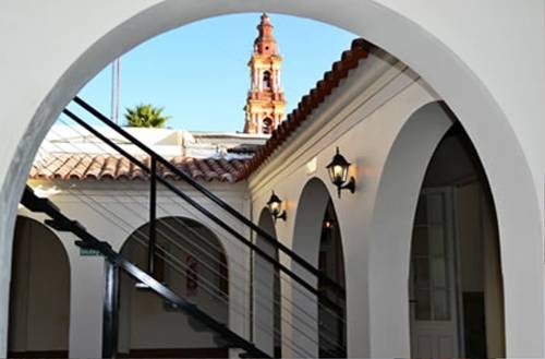 Imagen general del Hotel De La Linda. Foto 7