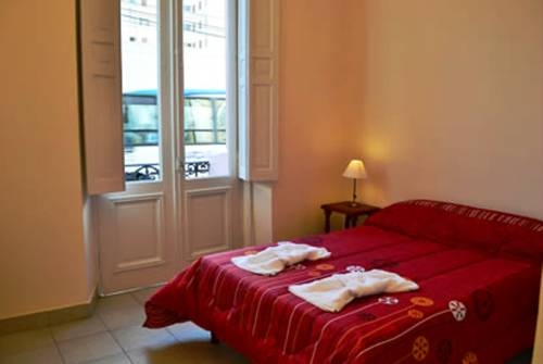 Imagen general del Hotel De La Linda. Foto 12