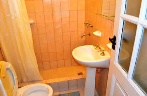 Imagen general del Hotel De La Linda. Foto 14