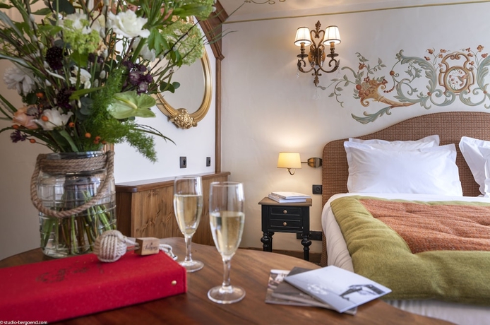 Imagen de la habitación del Hotel De La Loze. Foto 8