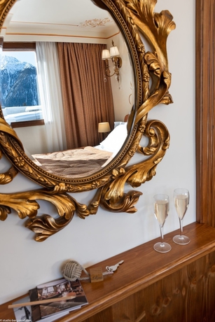 Imagen de la habitación del Hotel De La Loze. Foto 13