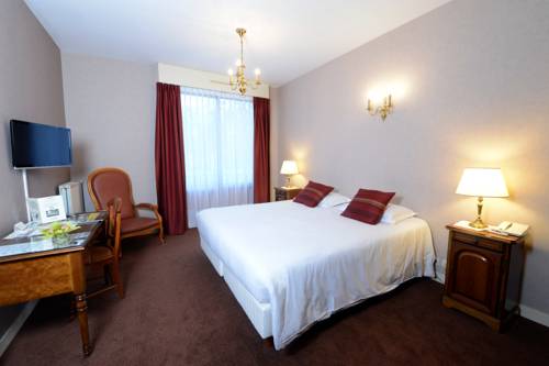 Imagen de la habitación del Hotel De La Marine. Foto 4