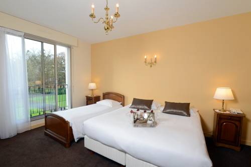 Imagen de la habitación del Hotel De La Marine. Foto 15