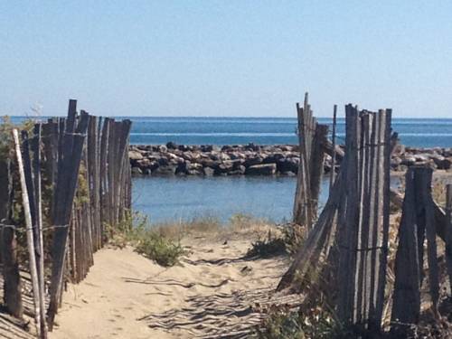 Imagen de la habitación del Hotel De La Mer, Le Barcares. Foto 11