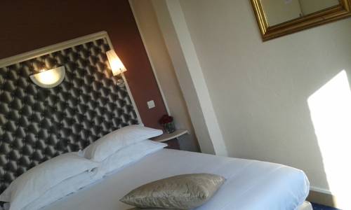 Imagen de la habitación del Hotel De La Mer, Le Barcares. Foto 15