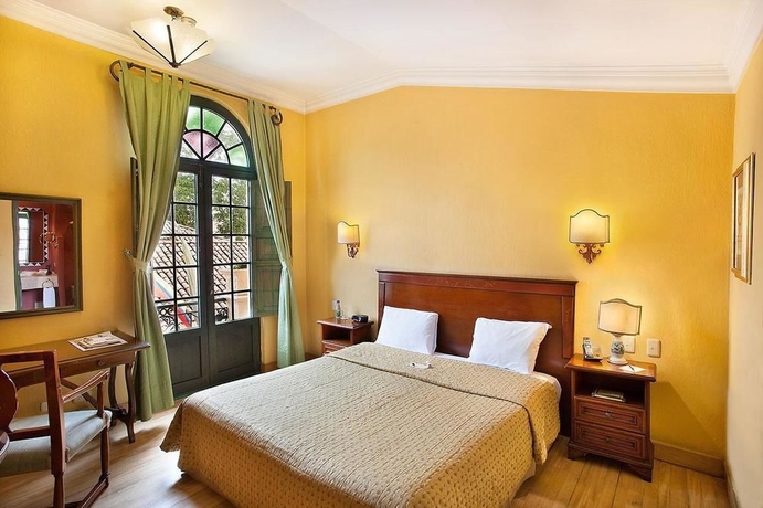 Imagen de la habitación del Hotel De La Opera. Foto 6