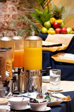 Imagen del bar/restaurante del Hotel De La Opera. Foto 5