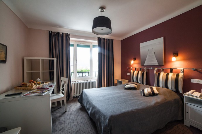 Imagen de la habitación del Hotel De La Paix, G&eacute;rardmer. Foto 4