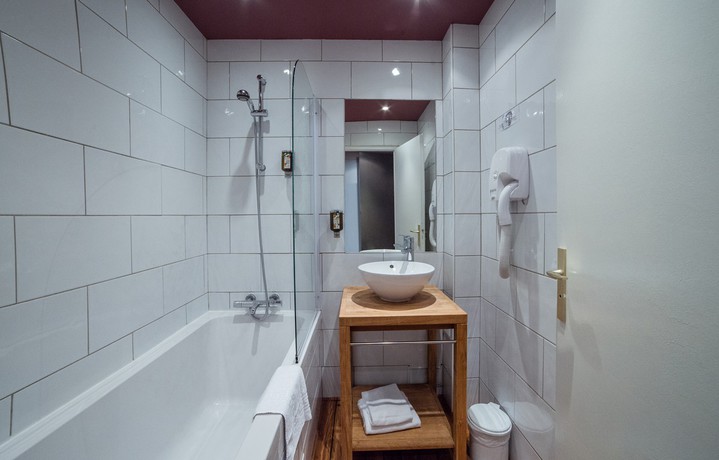 Imagen de la habitación del Hotel De La Paix, G&eacute;rardmer. Foto 5