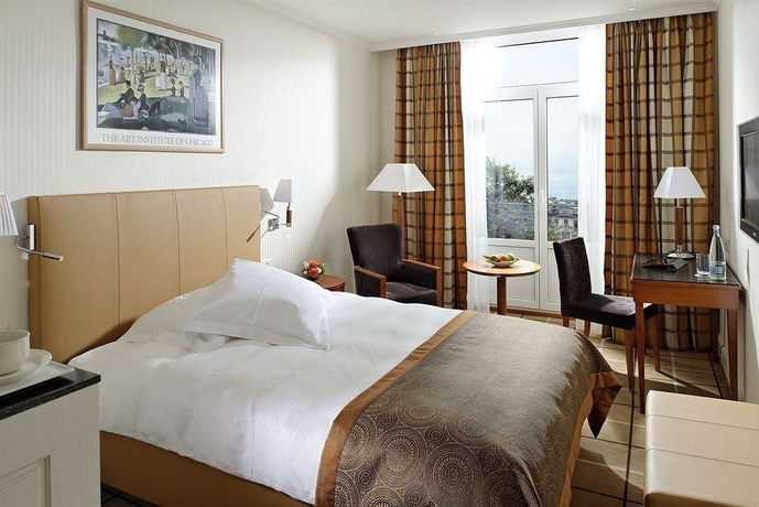 Imagen de la habitación del Hotel De La Paix, LAUSANA. Foto 4
