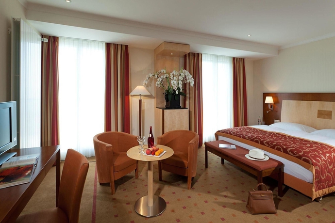 Imagen de la habitación del Hotel De La Paix, LAUSANA. Foto 9