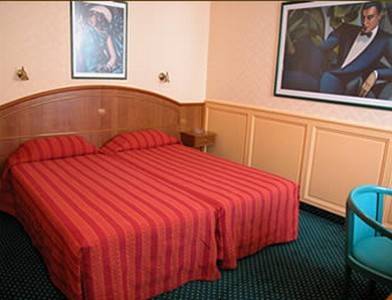 Imagen de la habitación del Hotel De La Paix, Lille. Foto 7