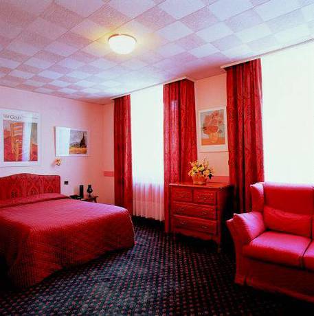 Imagen de la habitación del Hotel De La Paix, Lille. Foto 8