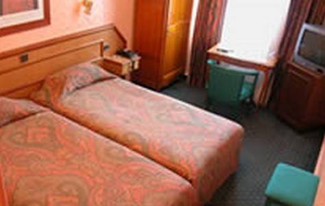 Imagen de la habitación del Hotel De La Paix, Lille. Foto 12