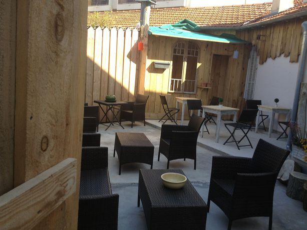 Imagen de los exteriores del Hotel De La Pin&egrave;de. Foto 12