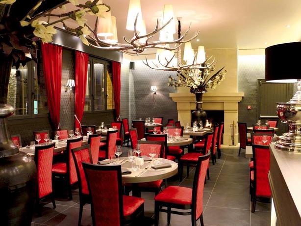 Imagen del bar/restaurante del Hotel De La Place, Aunay-sur-Odon. Foto 2