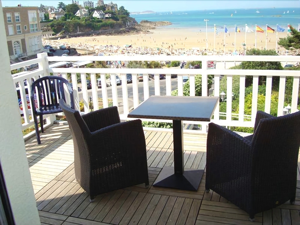 Imagen de la habitación del Hotel De La Plage, DINARD. Foto 14