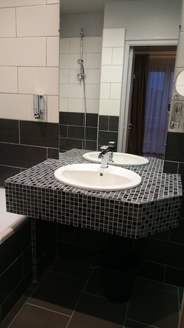 Imagen de la habitación del Hotel De La Plage, DINARD. Foto 17
