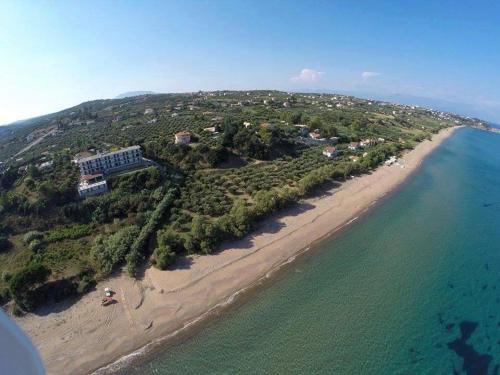 Imagen general del Hotel De La Plage Koroni. Foto 6