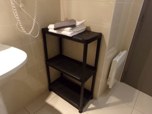 Imagen de la habitación del Hotel De La Plage, PALAVAS-LES-FLOTS. Foto 8