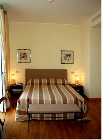 Imagen de la habitación del Hotel De La Plage, Pietra Ligure. Foto 10