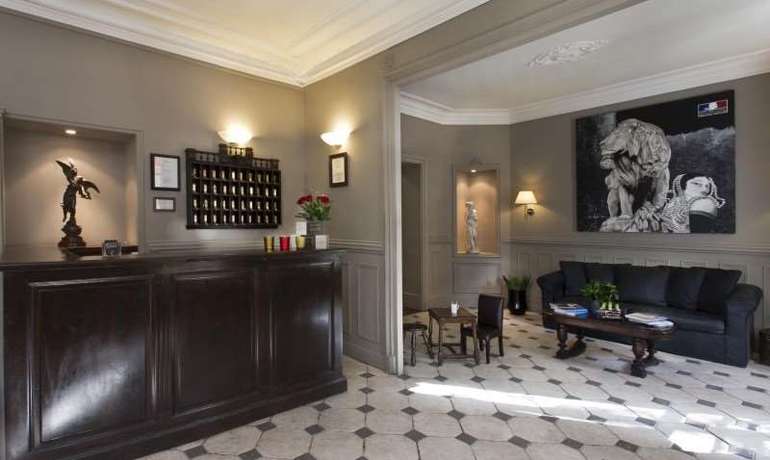 Imagen de los interiores del Hotel De La Porte Dorée. Foto 13