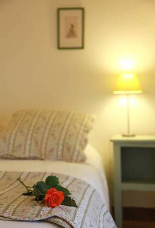 Imagen de la habitación del Hotel De La Porte Saint-malo. Foto 3