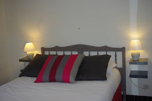 Imagen de la habitación del Hotel De La Porte Saint-malo. Foto 4