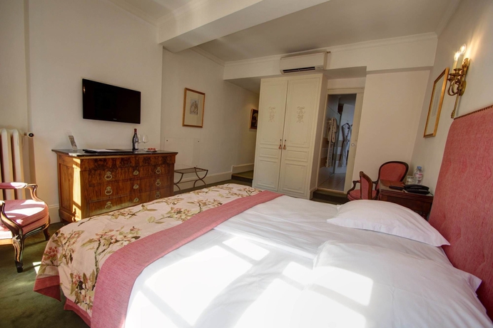 Imagen de la habitación del Hotel De La Poste, Beaune. Foto 7