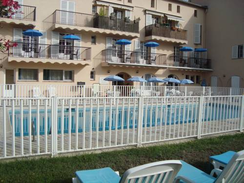 Imagen de la habitación del Hotel De La Poste, CABRIS. Foto 5