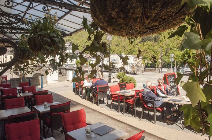 Imagen del bar/restaurante del Hotel De La Poste - Relais Napol&eacute;on Iii. Foto 3
