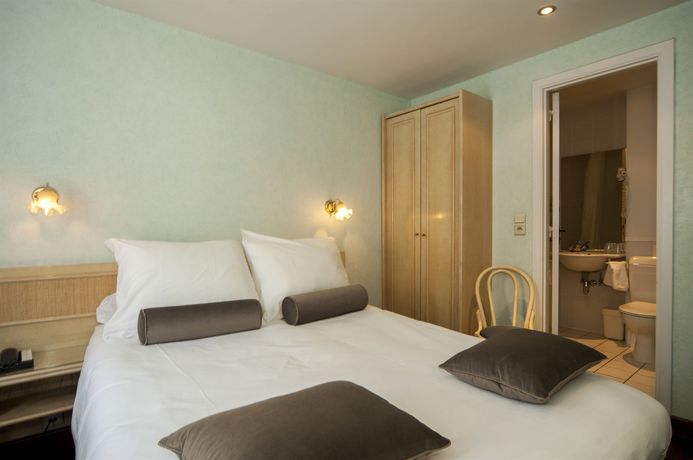 Imagen de la habitación del Hotel De La Poste - Relais Napol&eacute;on Iii. Foto 12