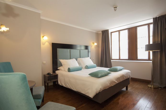 Imagen de la habitación del Hotel De La Poste - Relais Napol&eacute;on Iii. Foto 14