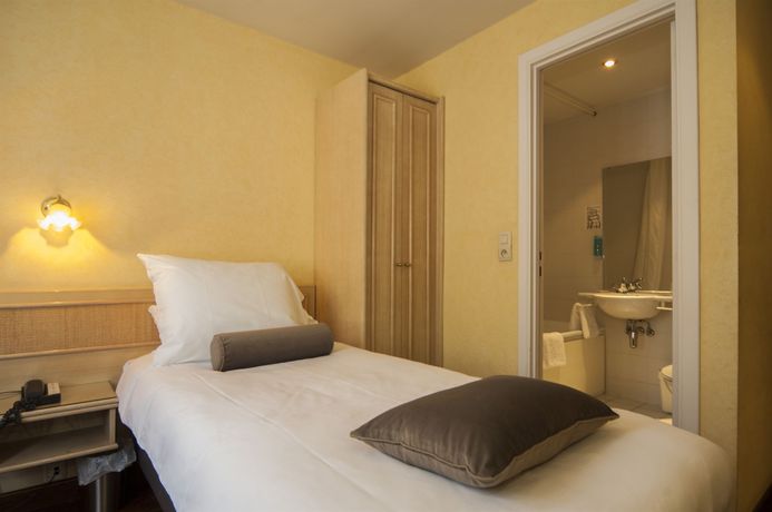 Imagen de la habitación del Hotel De La Poste - Relais Napol&eacute;on Iii. Foto 15