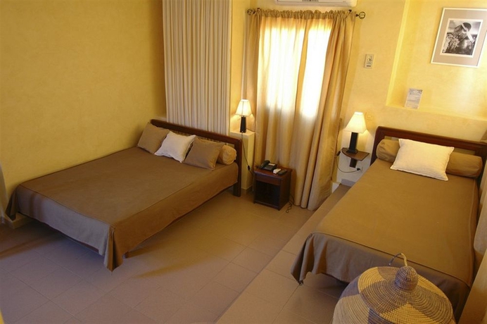 Imagen de la habitación del Hotel De La Poste, Saint Louis. Foto 12