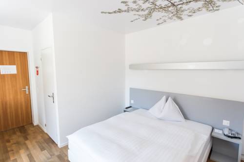 Imagen de la habitación del Hotel De La Poste Sierre. Foto 7