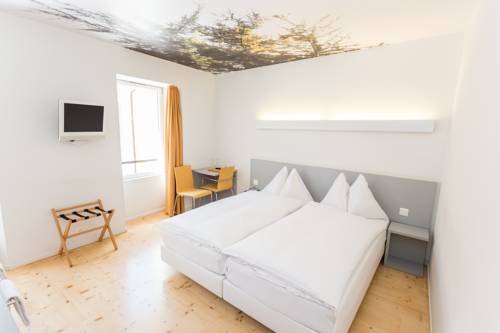 Imagen de la habitación del Hotel De La Poste Sierre. Foto 9