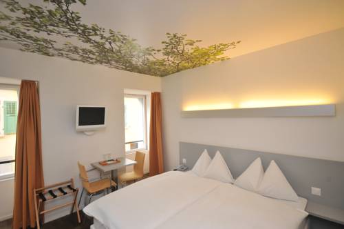 Imagen de la habitación del Hotel De La Poste Sierre. Foto 10