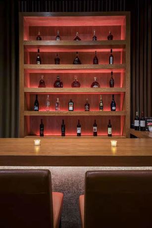 Imagen del bar/restaurante del Hotel De La Reine Bar and Spa Guangzhou. Foto 5