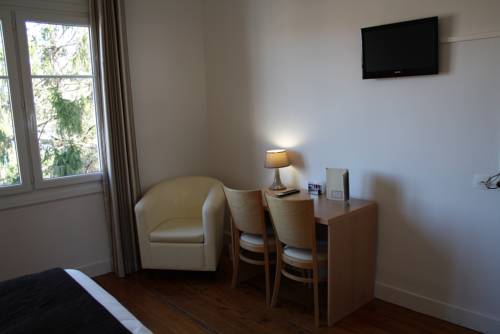 Imagen de la habitación del Hotel De La Rhune. Foto 7