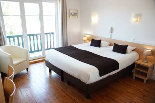 Imagen de la habitación del Hotel De La Rhune. Foto 9