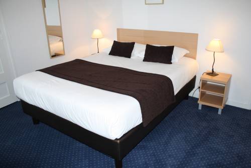 Imagen de la habitación del Hotel De La Rhune. Foto 10