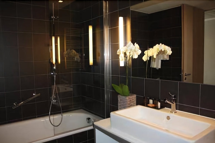 Imagen de la habitación del Hotel De La Source, Francorchamps. Foto 13