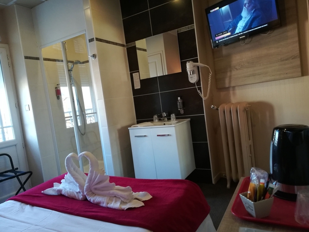 Imagen de la habitación del Hotel De La Terrasse. Foto 9