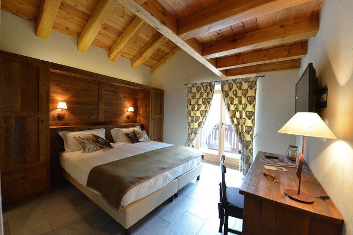 Imagen de la habitación del Hotel De La Tor. Foto 8