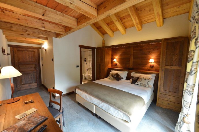 Imagen de la habitación del Hotel De La Tor. Foto 9