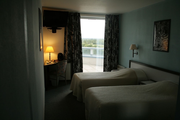 Imagen de la habitación del Hotel De La Tour, Dampierre-sur-Salon. Foto 14