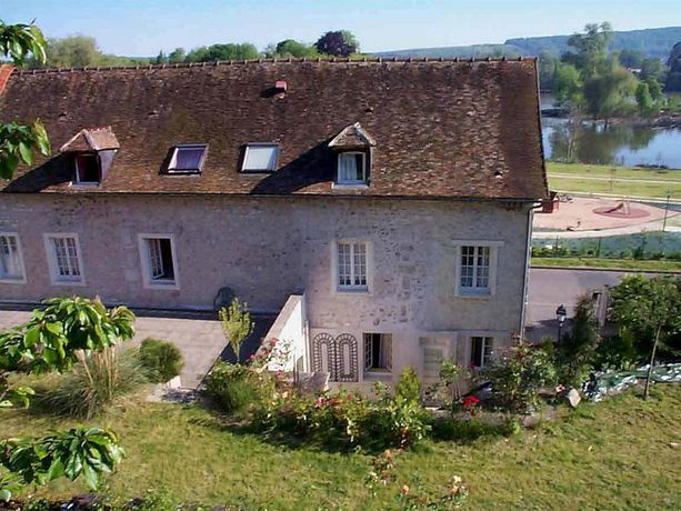 Imagen de la habitación del Hotel De La Tour, Pont-de-L'Arche. Foto 3